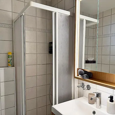 C8 - Zentrale Oase, Ski, Berge Spass, 45m2, Fuer 2p * São Moritz